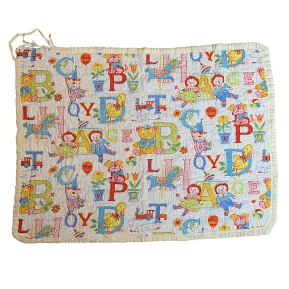 70s Alphabet Baby Quilt Raggedy Ann Andy Multicolor Illustrations Ruffle Trim - Picture 1 of 3